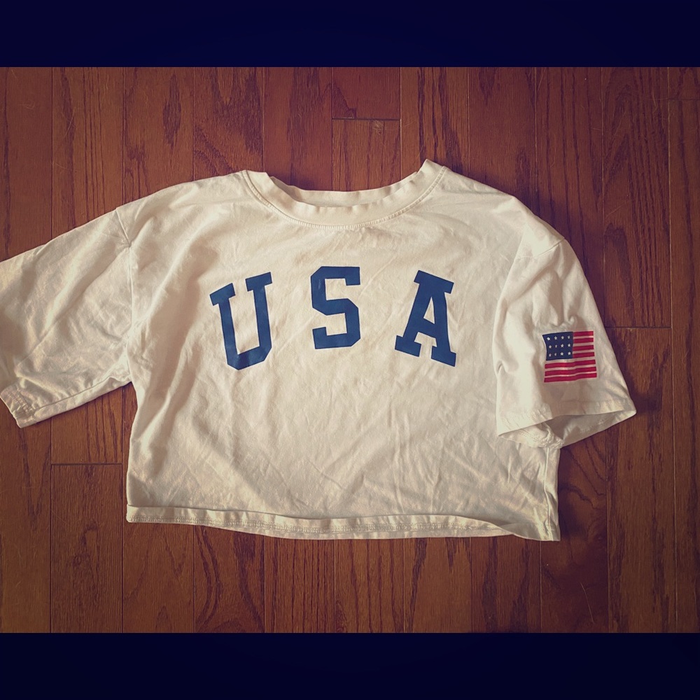 BLOW OUT SALE. OFFERS. USA Crop top SIZE M $5